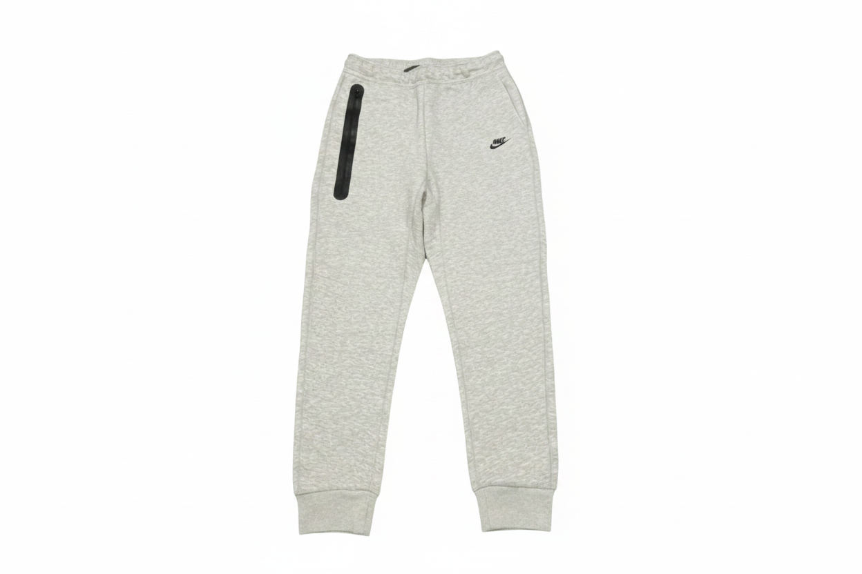 Nike tech gris ensemble